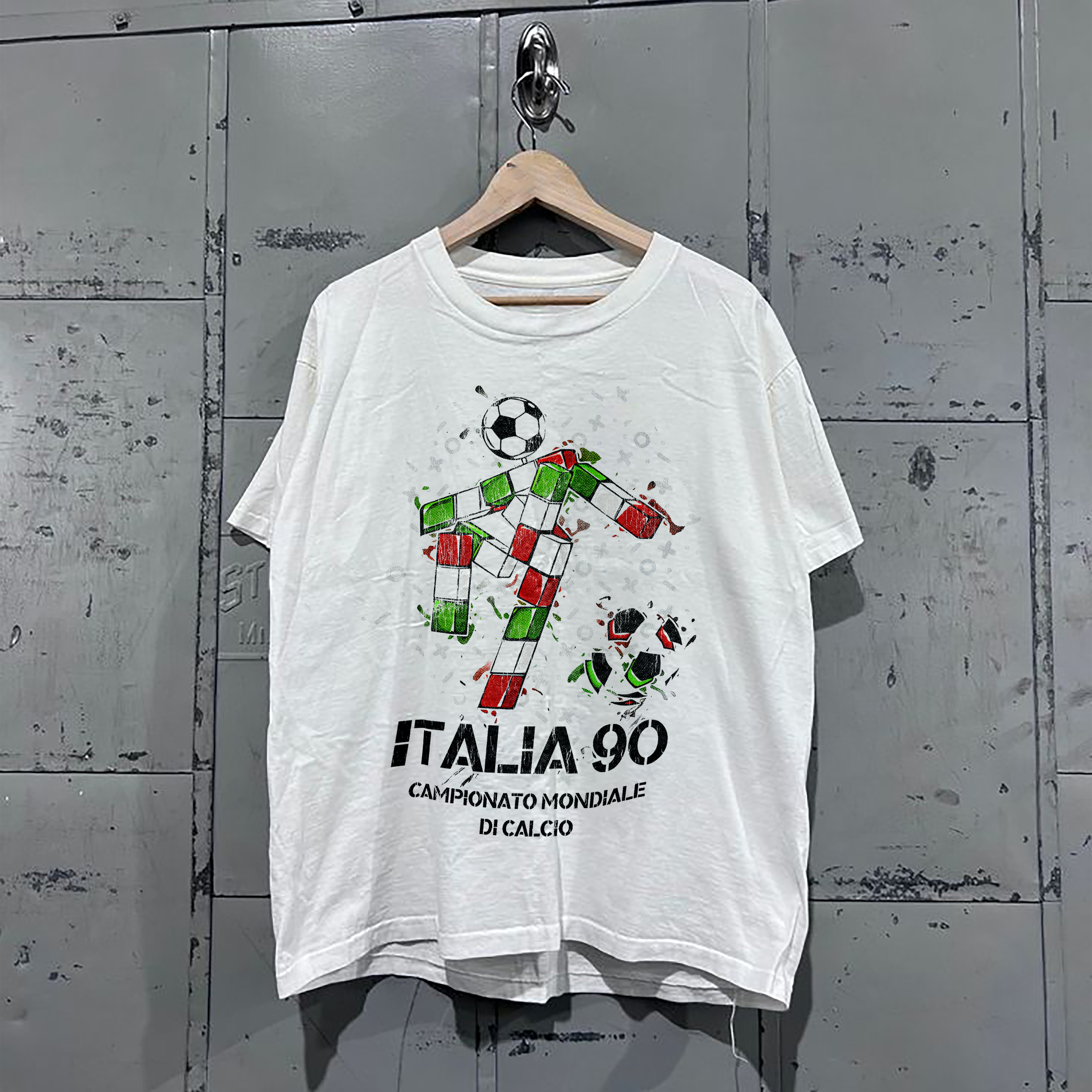 ITALIA 1990 WORLDCUP PROMO VINTAGE WASHED WHITE TSHIRT ITALIA 1990 WORLDCUP PROMO VINTAGE WASHED WHITE TSHIRT