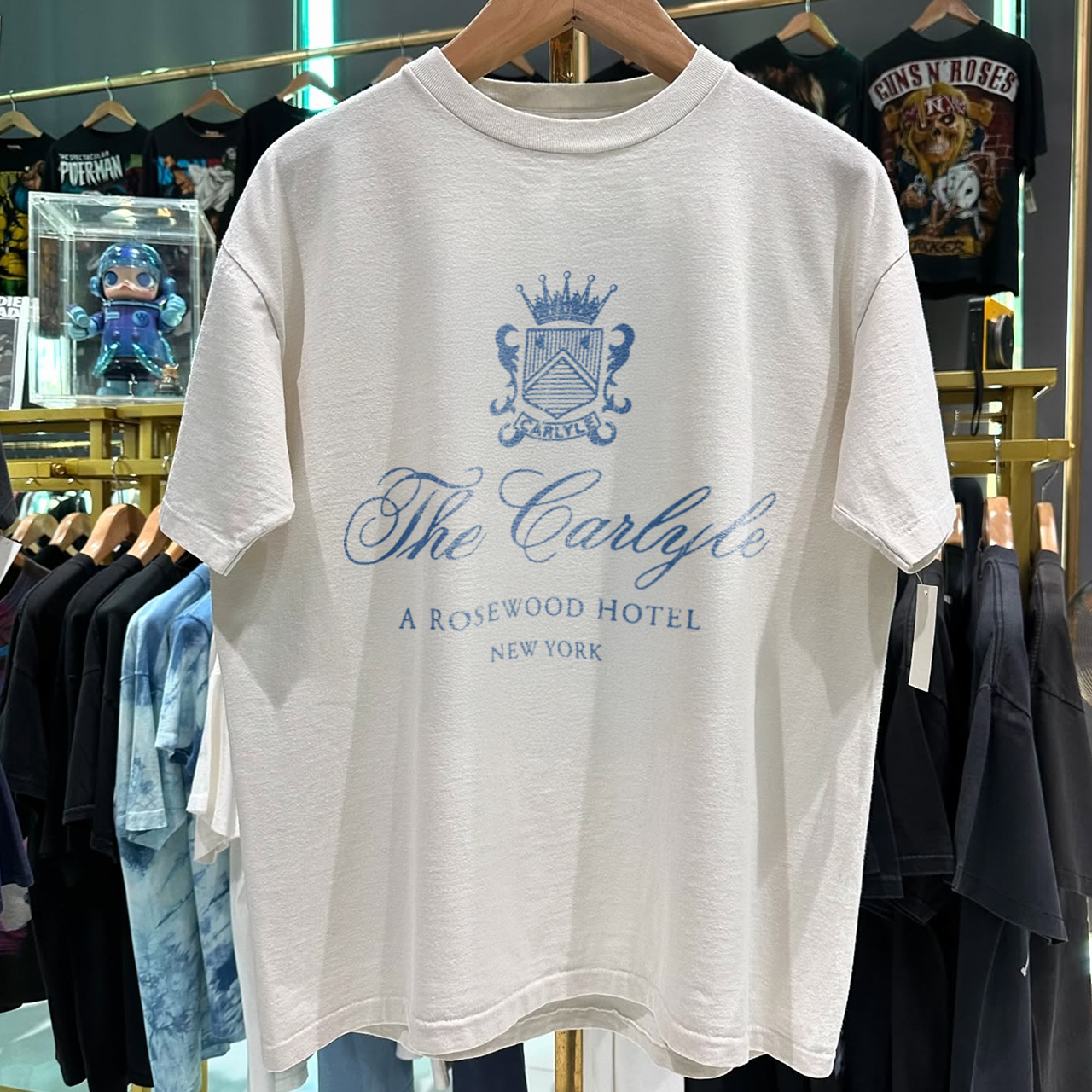 90s THE CARLYLE NEW YORK RARE WASHED WHITE T-SHIRT