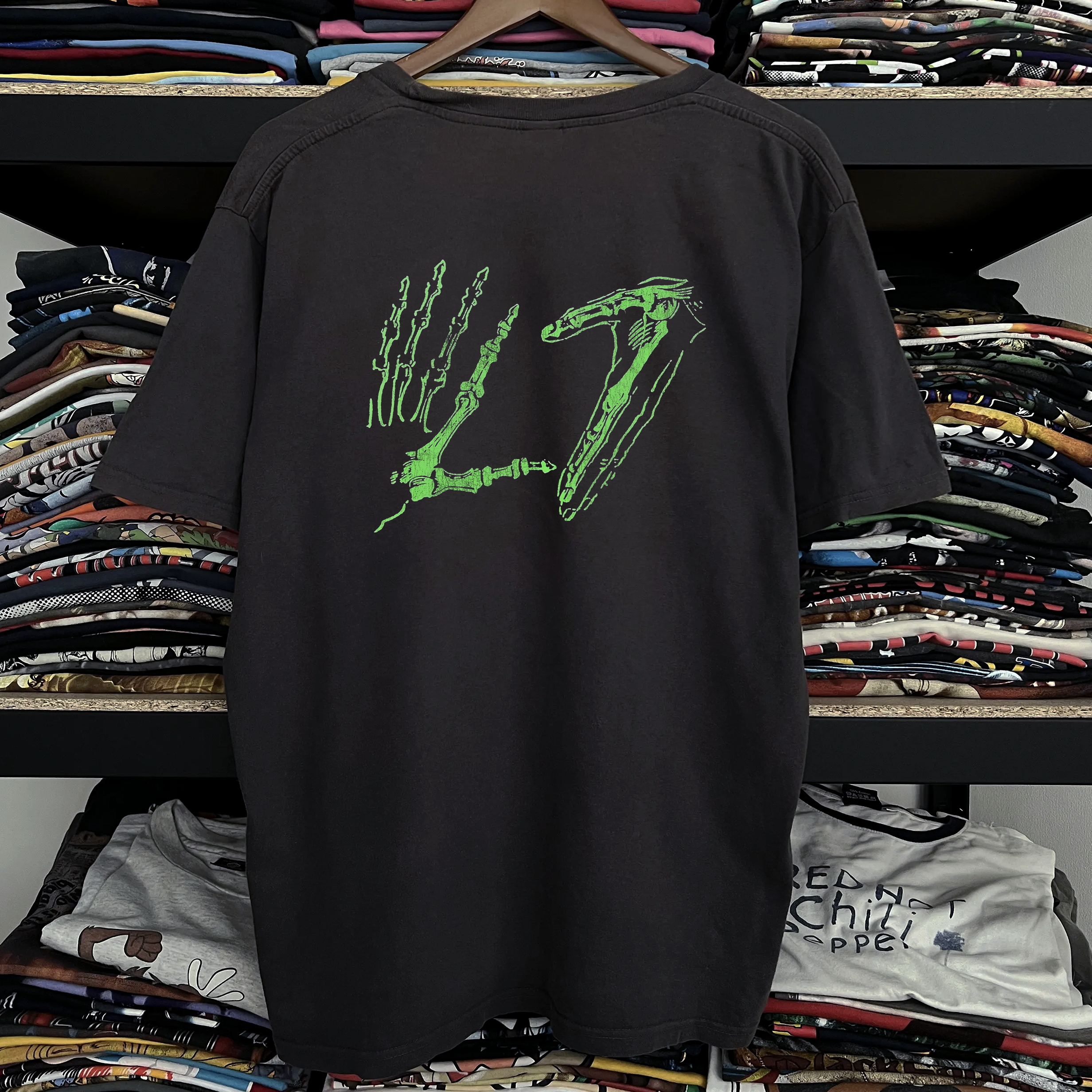 90s L7 Hand Sign Washed Black Tee