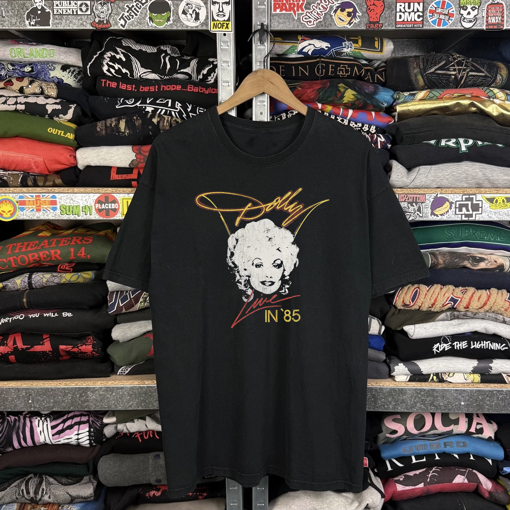 1985 Dolly Parton Live In ‘85 Washed Black Tee