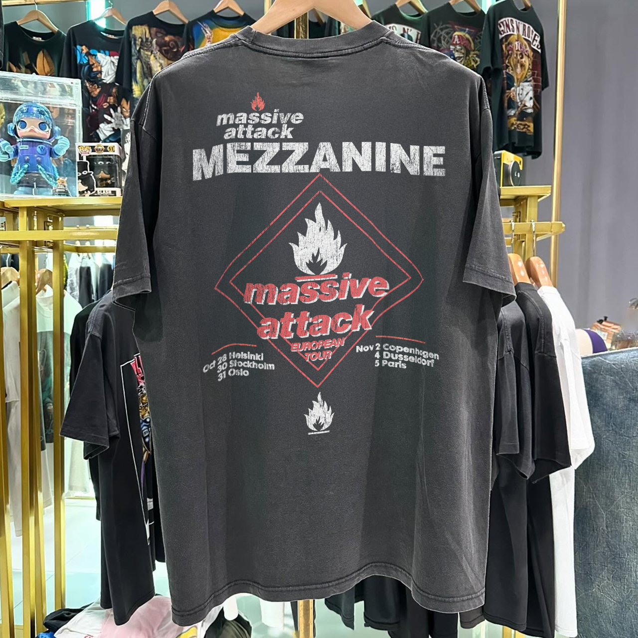 1998 MASSIVE ATTACK MEZZANINE EURO TOUR RARE WASHED BLACK T 1998 MASSIVE ATTACK MEZZANINE EURO TOUR RARE WASHED BLACK T