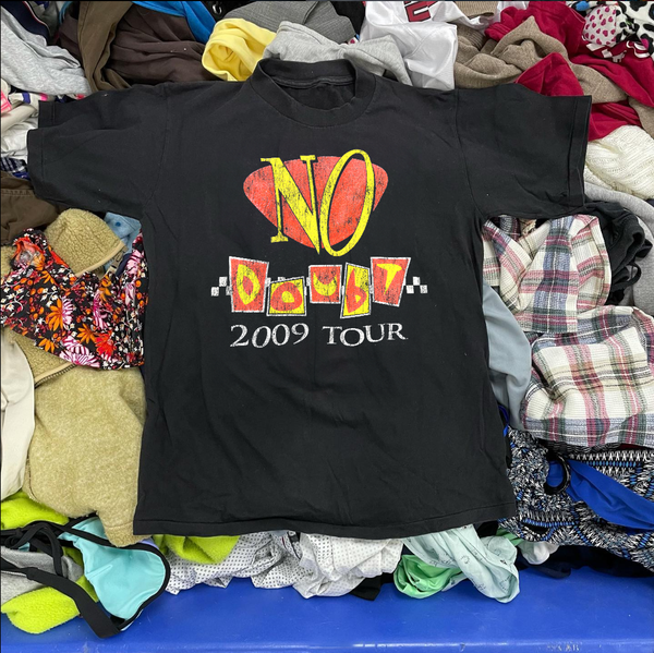 No Doubt - 2009 World Tour - Vintage Washed Black T-Shirt – Strike