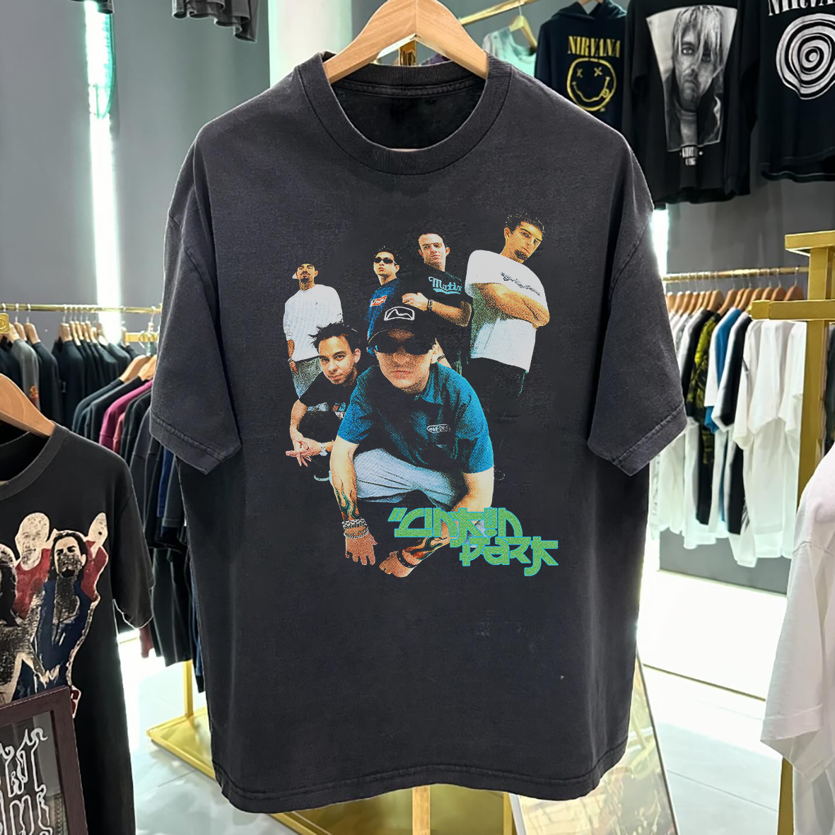 L.1.N.K.I.N. PVRK 90's VINTAGE RAP BLACK T-SHIRT