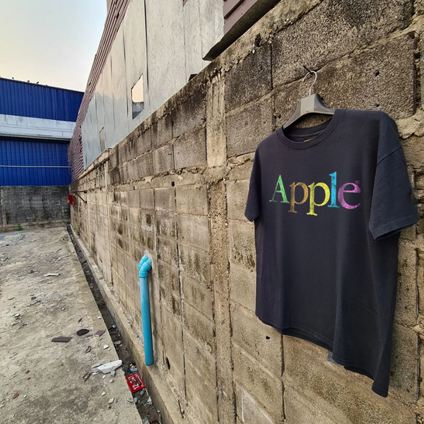 90's Apple Vintage Washed Black T-Shirt – Strike Anywhere Vintage