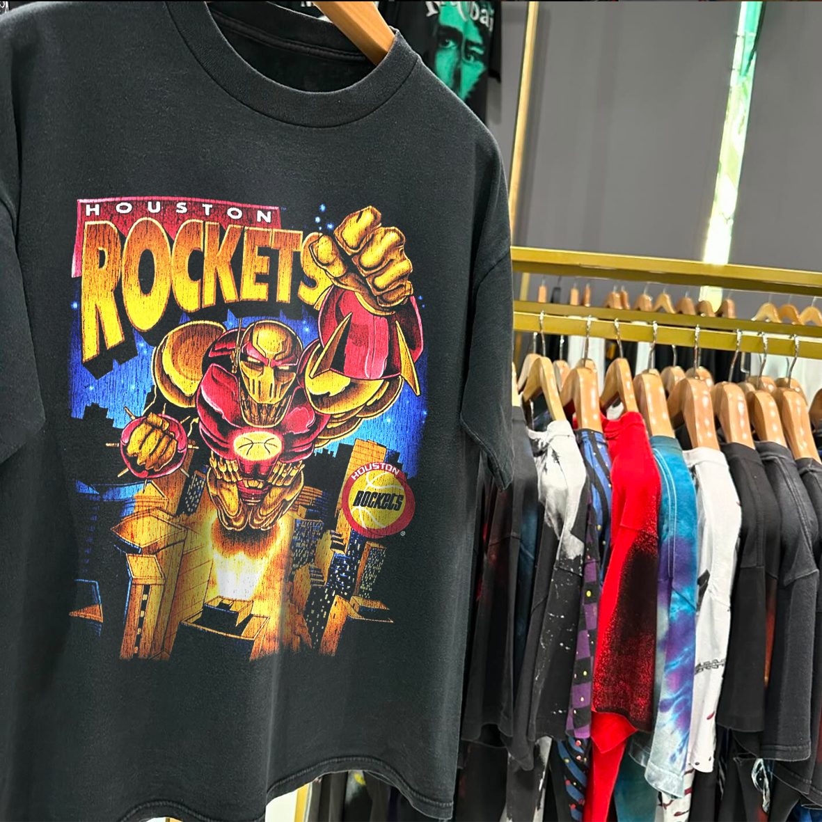 H0USTON LAUNCH ROCKETS BLACK T SHIRT