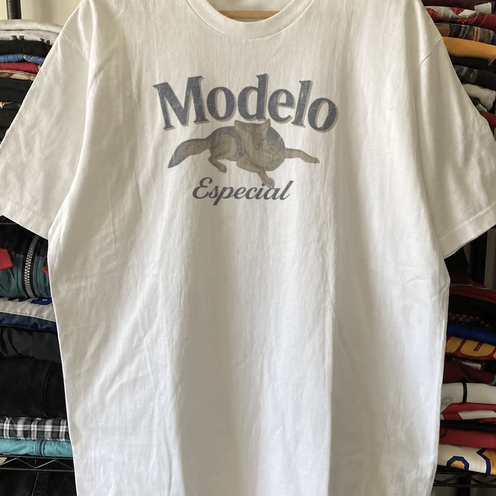 'Modelo Wolf' Vintage Washed White T-Shirt