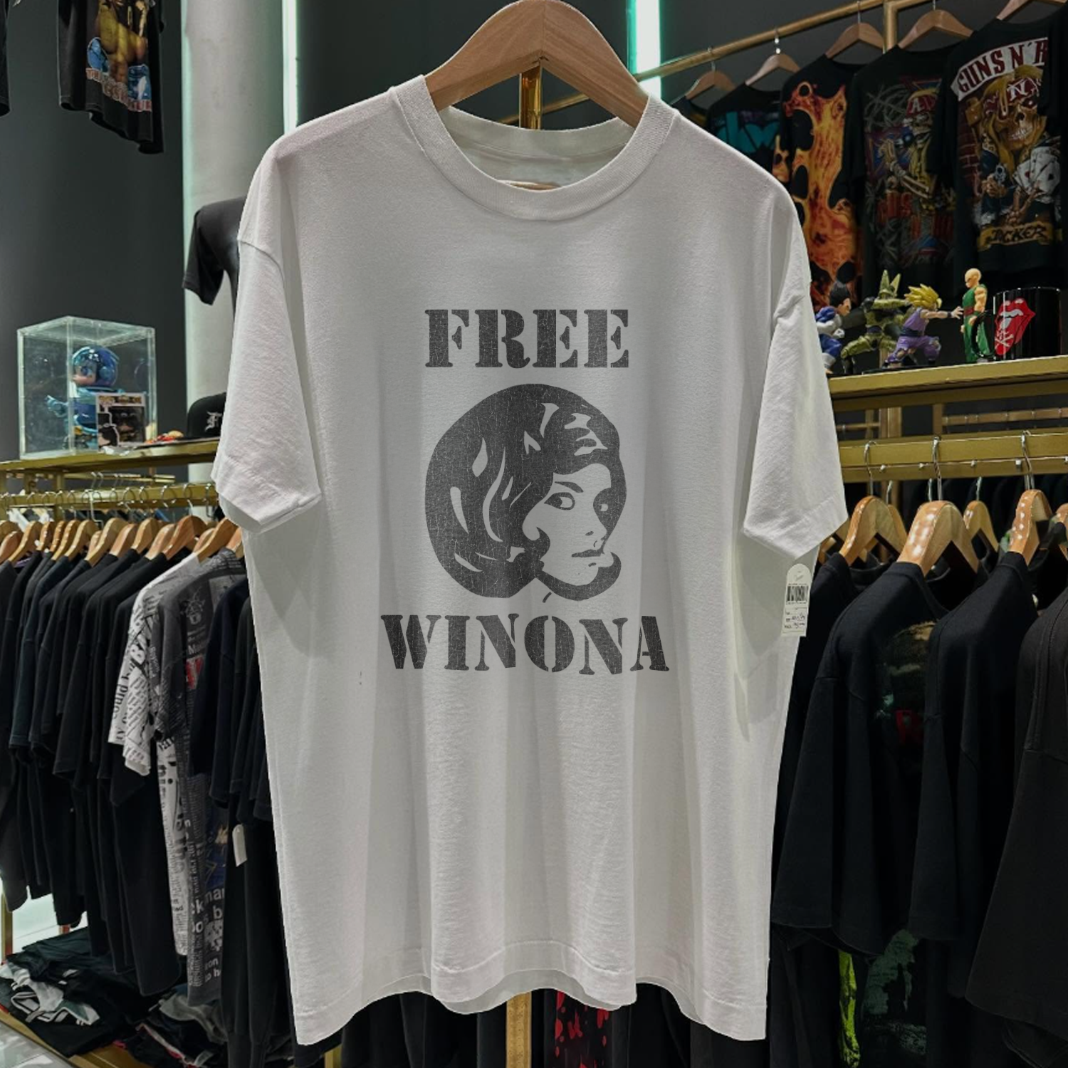 90s FREE WINONA ULTRA RARE WASHED WHITE T-SHIRT