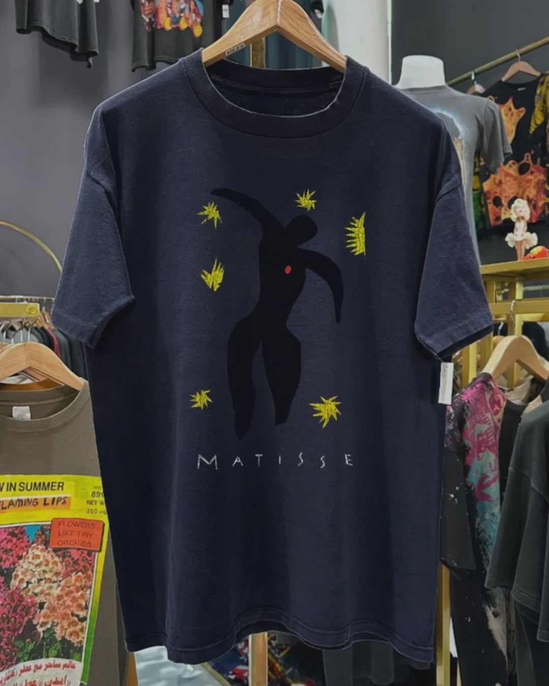 90s Matisse Rare Washed Navy T-Shirt product video [GB-DPA:81a25e56e25a]