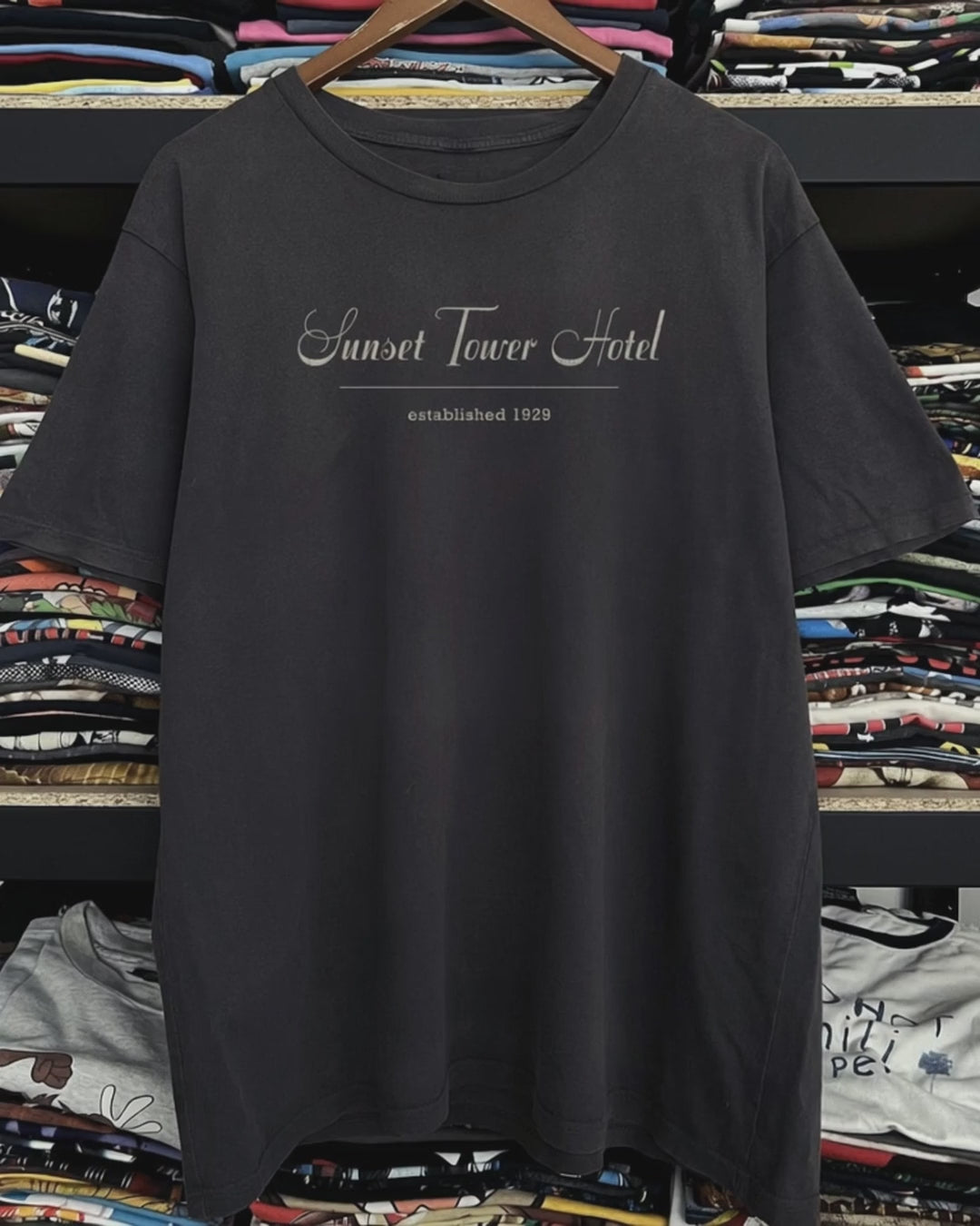 Vintage Sunset Tower Hotel Washed Black Tee product video [GB-DPA:99be9ee82552]