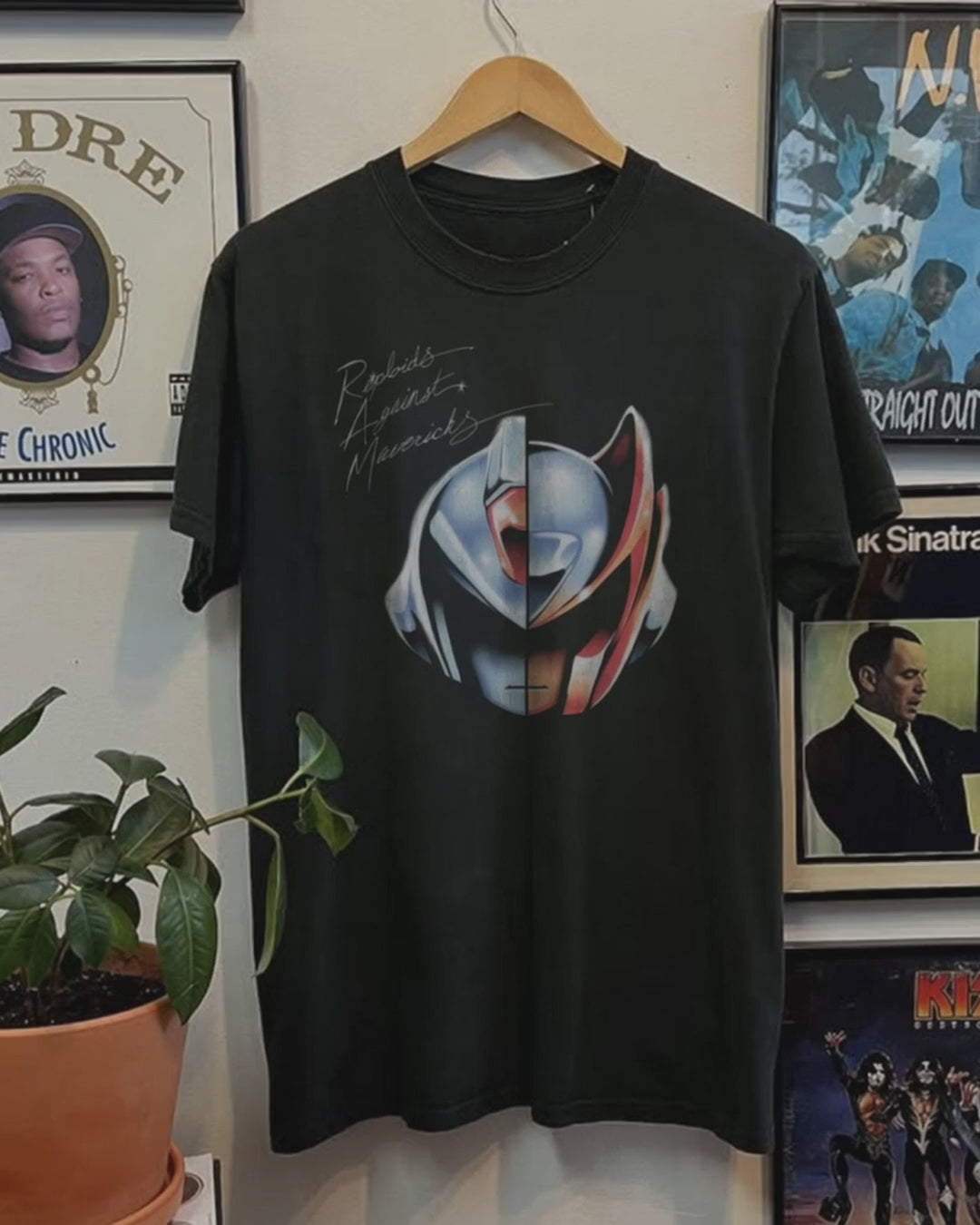 Rare Daft Punk Mega Man Washed Black Tee product video [GB-DPA:315ef230f0df]