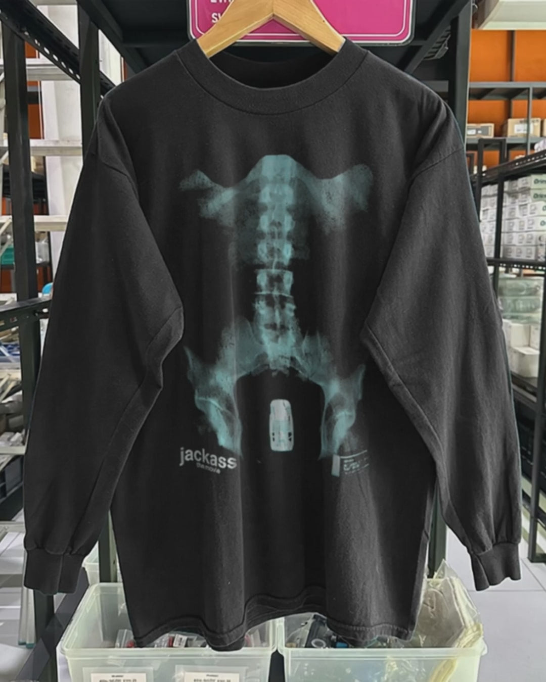 Jackass The Movie 'X-Ray' Black Washed Longsleeve product video [GB-DPA:4139c90338ae]