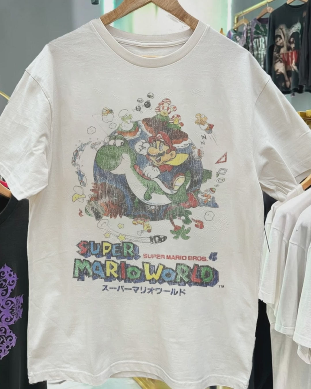 Super Mario World '98 Japan Vintage White T-Shirt product video [GB-DPA:7e0a4016c416]
