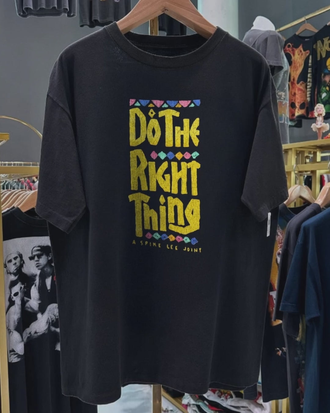 1989 Do The Right Thing Promo 'Spike Lee' Rare Washed Black T-Shirt product video [GB-DPA:9020df7f3b6c]