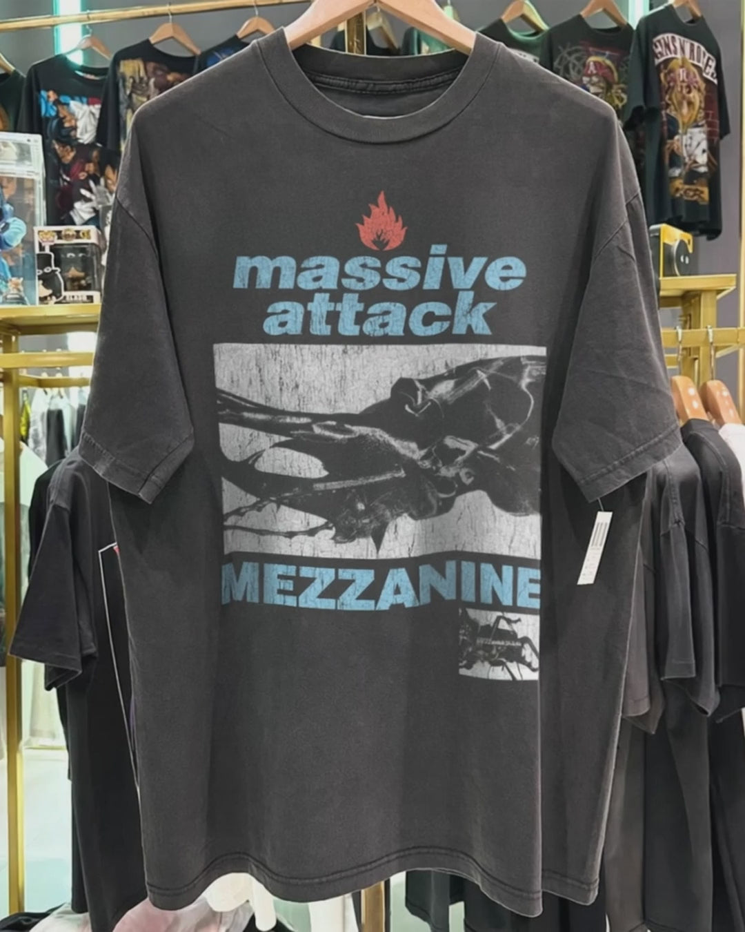 1998 Massive Attack Mezzanine Euro Tour Rare Washed Black T-Shirt product video [GB-DPA:a55effd56d62]