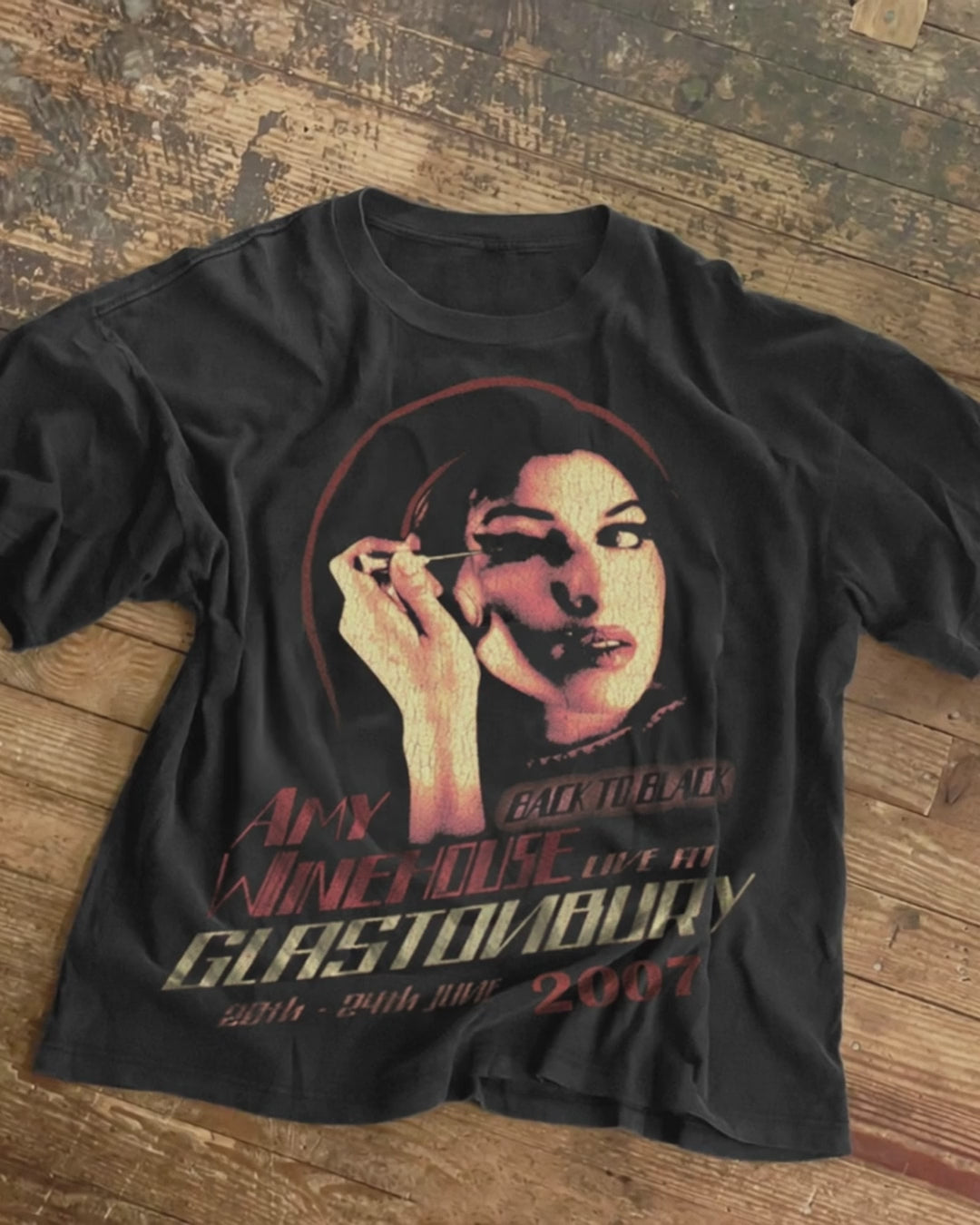 Winehouse Back To Black 2007 Tour Tee - Washed Black Vintage T-Shirt product video [GB-DPA:d01714450cc2]