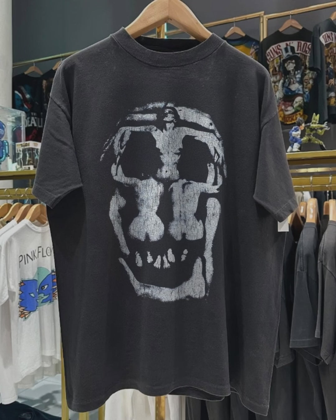 1988 Dali 'In Voluptas Mors' Rare Washed Black T-Shirt product video [GB-DPA:b2a164f6d878]