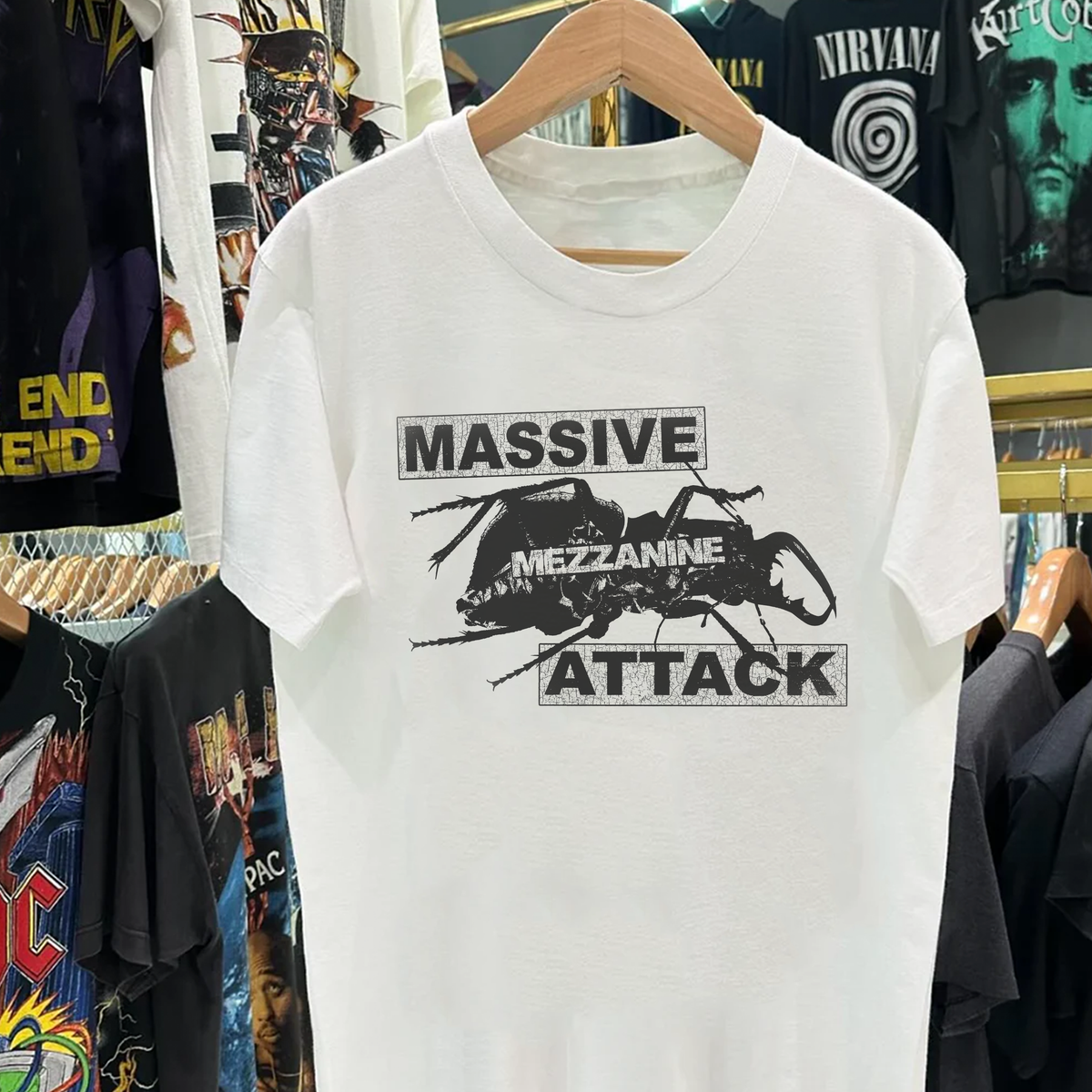 00's Massive Attack ビンテージ バンド Tシャツ Massive Attack Heavyweight White Tshirt – Strike Anywhere Vintage